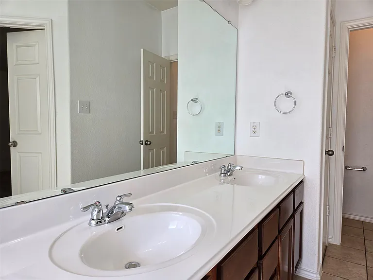 520 Brown Juniper Way — Photo 13