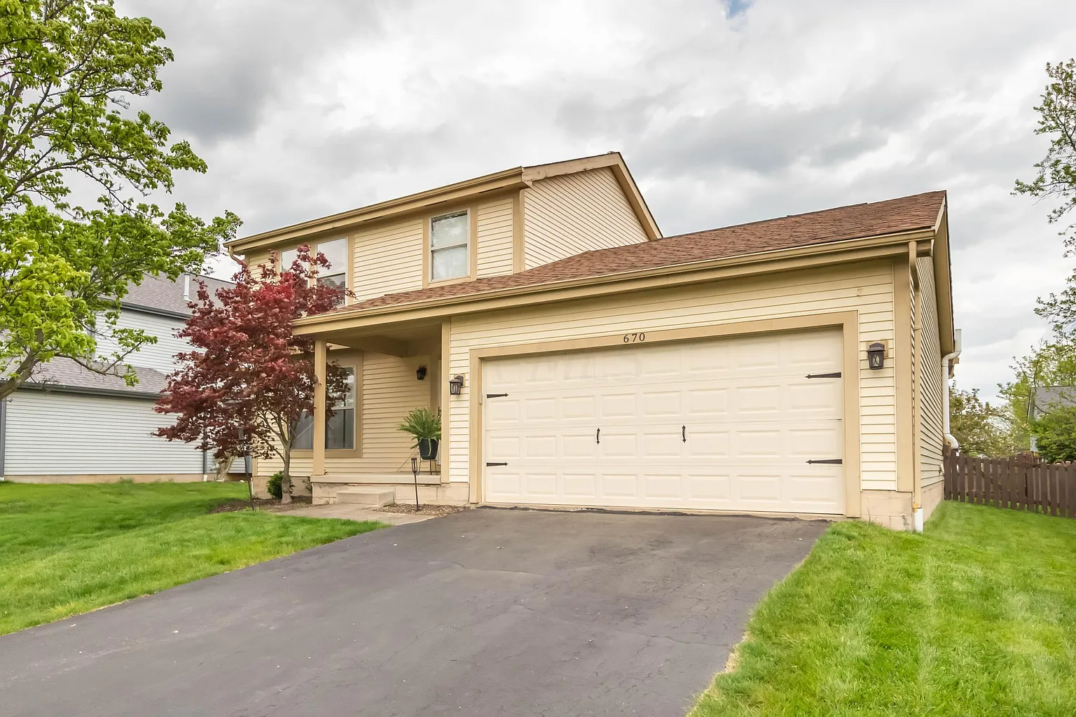 670 Academy Dr photo 1
