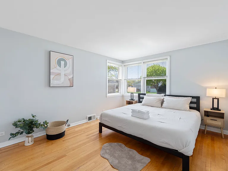 8311 Kolmar Ave — Photo 9