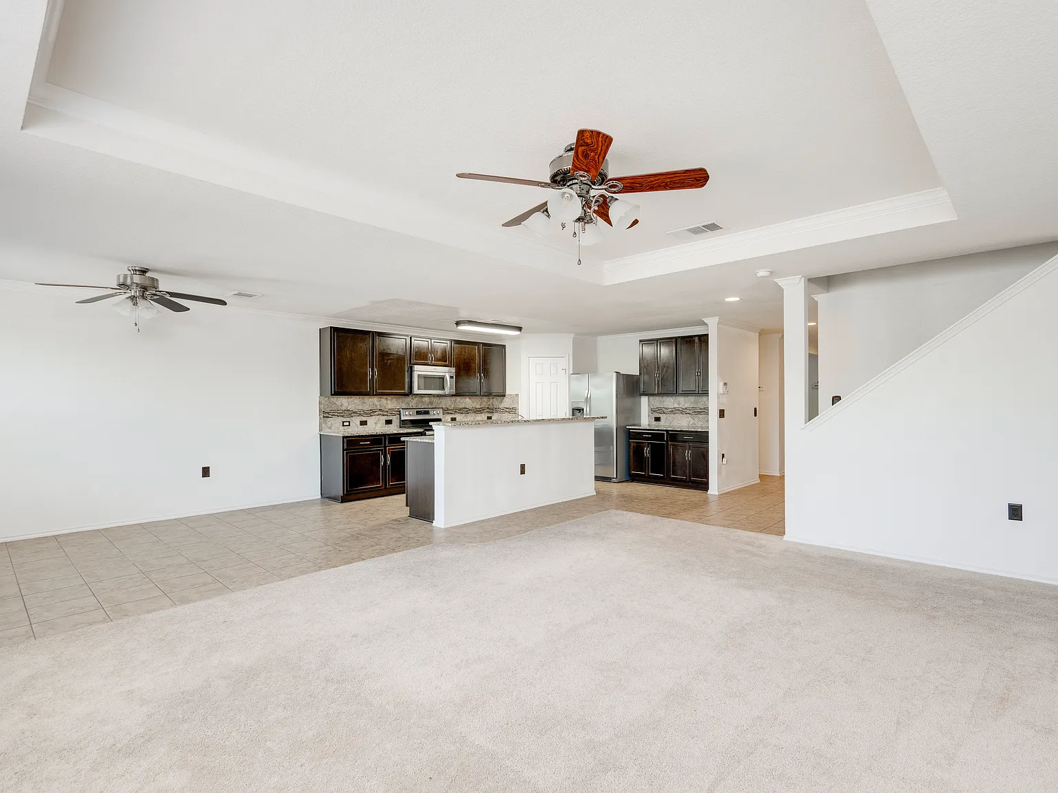4 bed, 3025 sqft, $2,600 — Photo 4