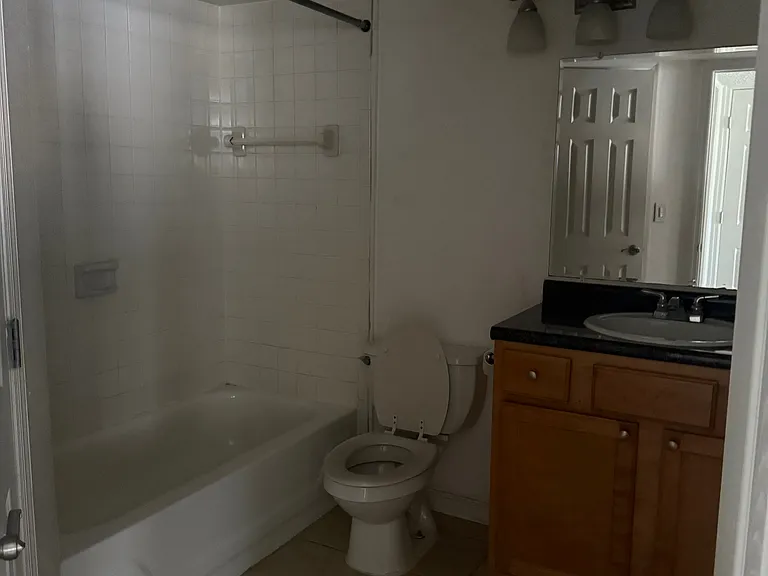 385 Woodside Dr — Photo 16