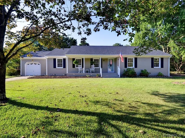 1643 Colony Cir, Gloucester Point, VA 23062