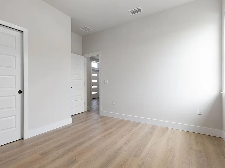 18 Wood Amber Ln #B — Photo 32
