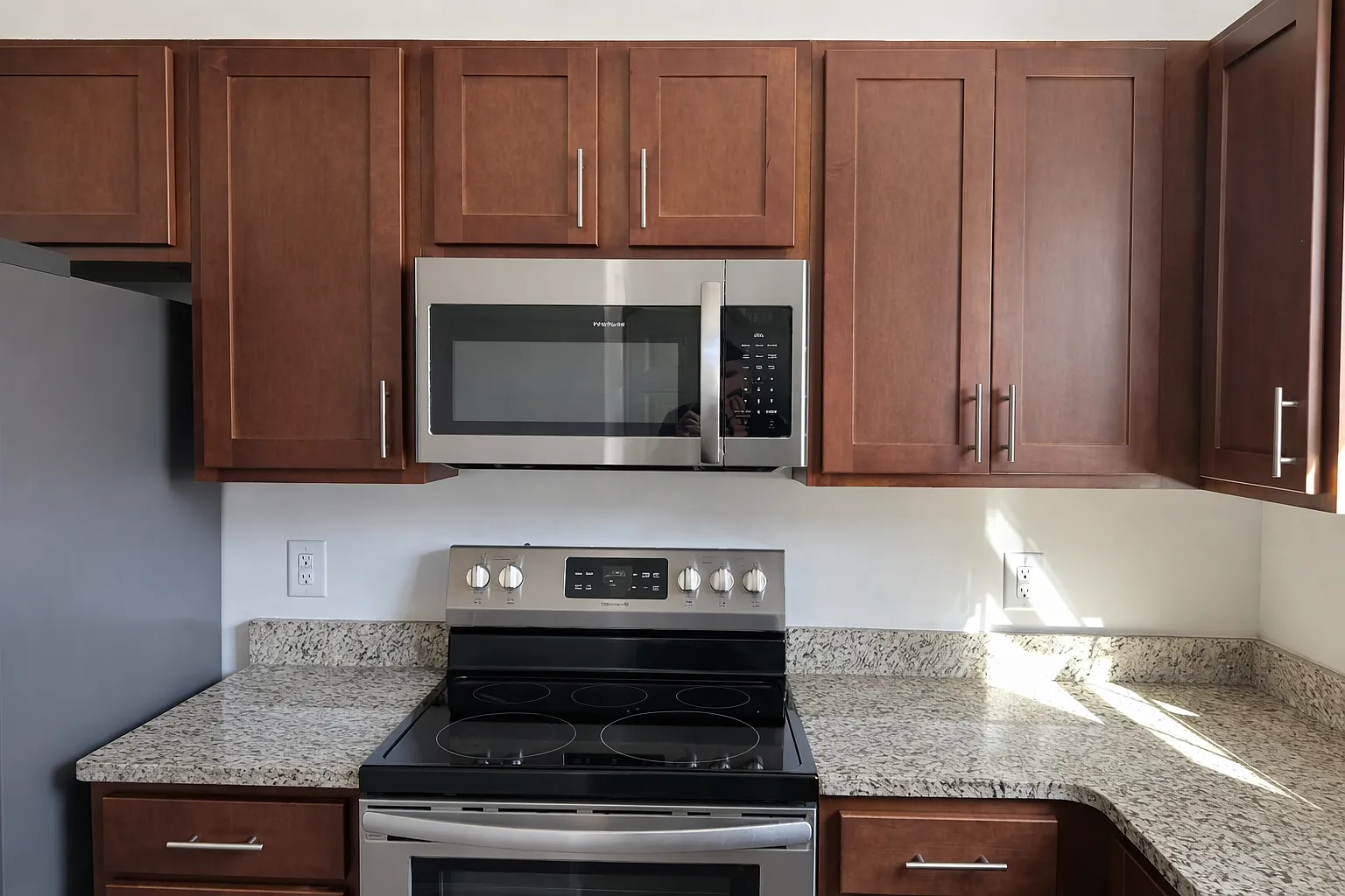 21512 Aftonshire Drive - 1 — Photo 3