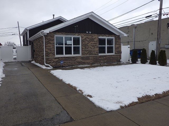 1st image of 1414 Memorial Dr