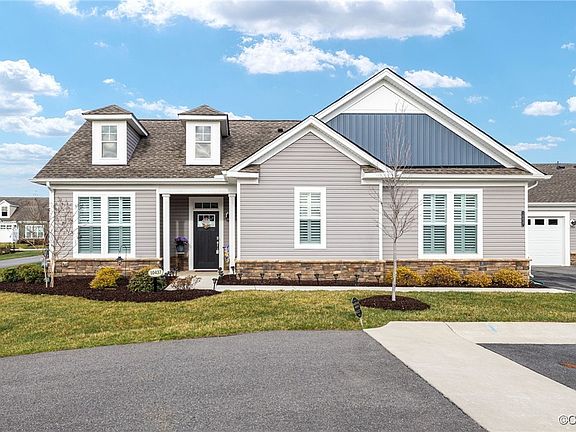 2nd image of 10437 Golden Sunset Ct