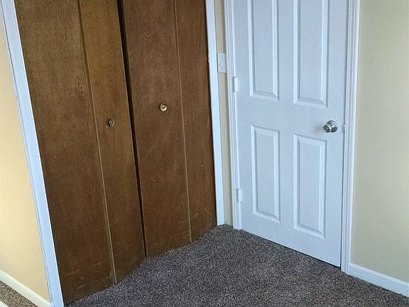 2nd image of 6818 Garland St