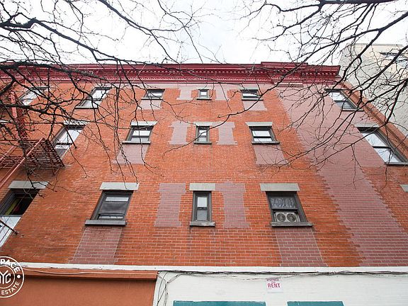 5th image of 43 Underhill Ave APT C1
