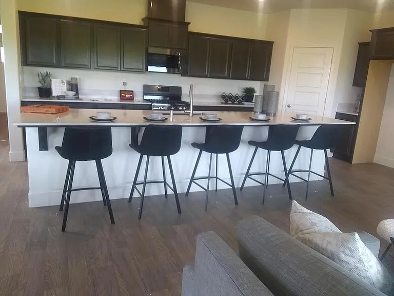 2434 Urdaneta Way — Photo 8