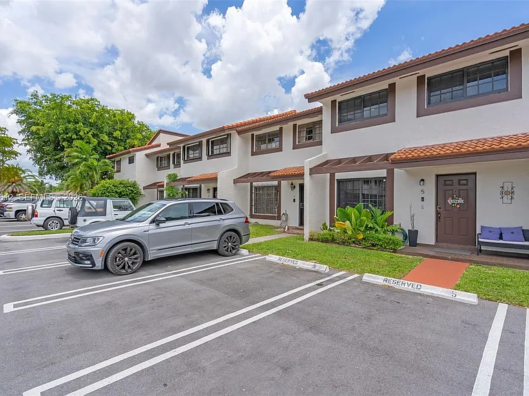 5725 SW 132nd Ct #21-5 — Photo 4