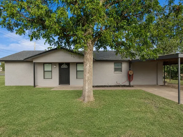 211 S Rose St, Archer City, TX 76351