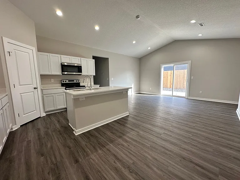 13407 W Haskell Ct — Photo 5