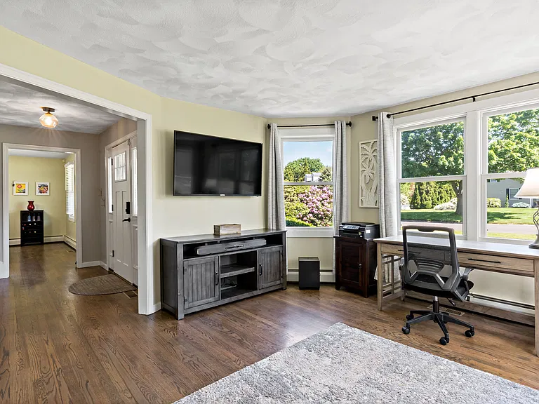 205 Kettle Pond Dr — Photo 17