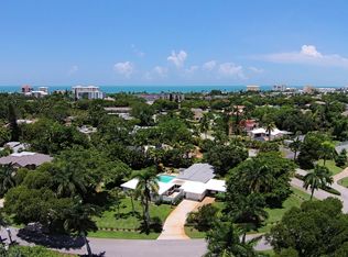 490 Banyan Blvd, Naples, FL 34102