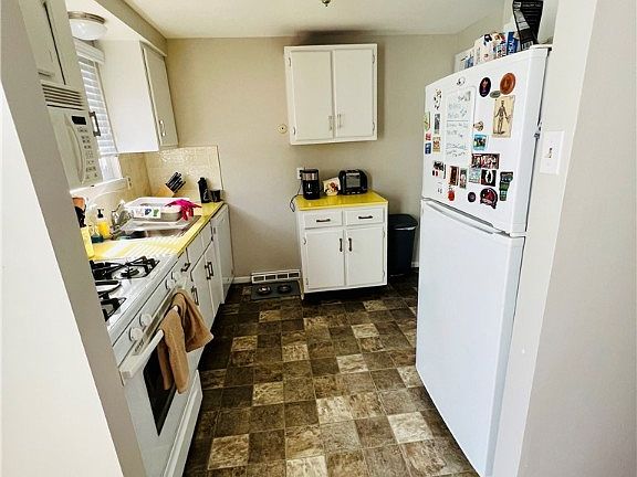 4th image of 48 Parkview Ct