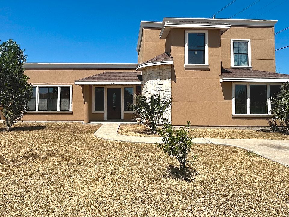 1st image of 2101 PERSHING CIR