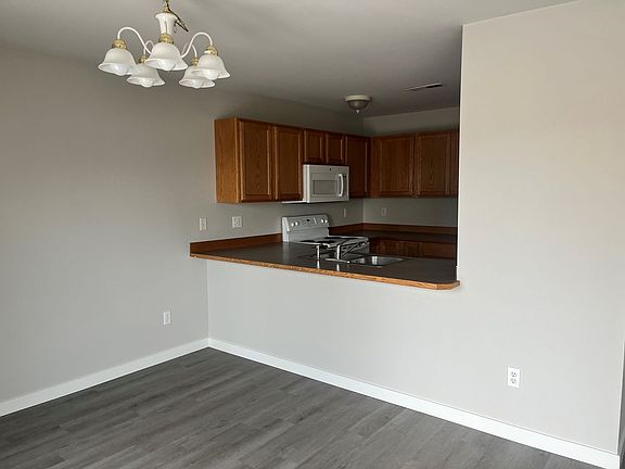 4th image of 368 9th St NE Unit C