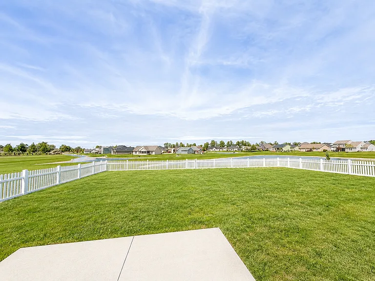 630 Aviation Dr — Photo 13