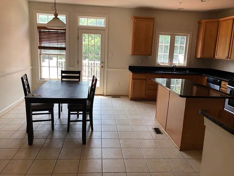 5 Webster Hill Ct — Photo 10