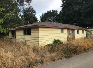 2037 Hurst Rd, Eureka, CA 95503