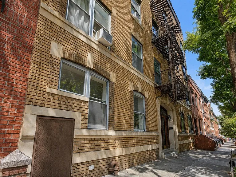 329 Union St #1C — Photo 17