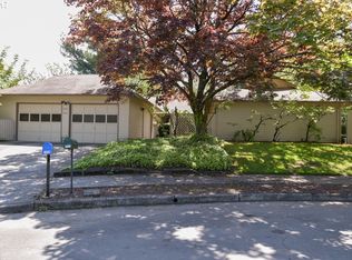 2006 NE 33rd St, Gresham, OR