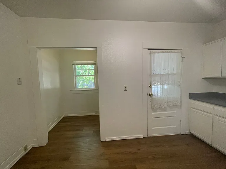 9230 Curbaril Ave — Photo 6