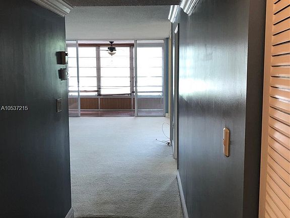 3rd image of 9430 Tangerine Pl APT 203