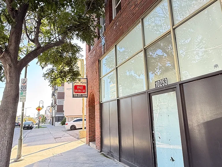 10257 Santa Monica Blvd #13 — Photo 3