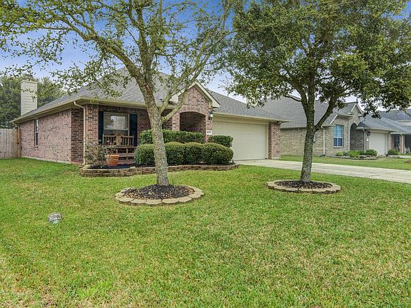 3rd image of 6615 Blue Hollow Ln