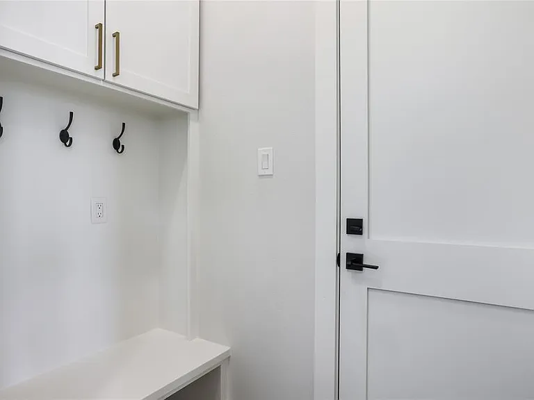 1112 Dart St — Photo 21