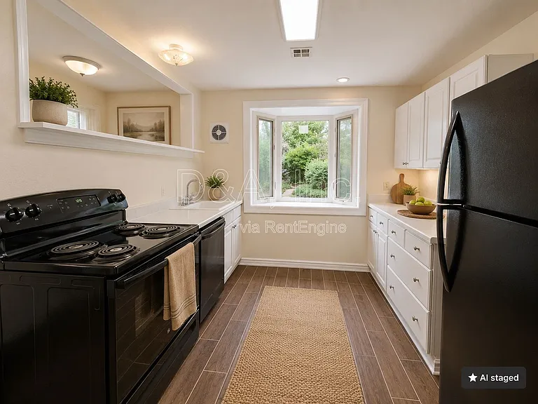 236 NW Walker Ln #B — Photo 8