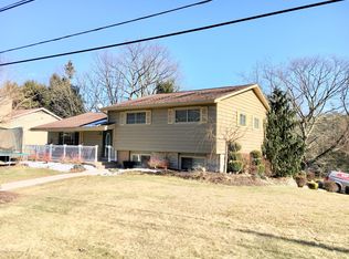 202 Karen Dr, Scranton, PA 18505