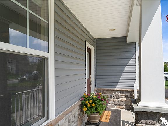 3rd image of 13250 Slayden Cir