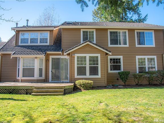 4th image of 3524 Barklay Dr NE