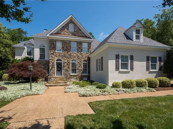 4056 Timber Ridge Dr, Virginia Beach, VA 23455