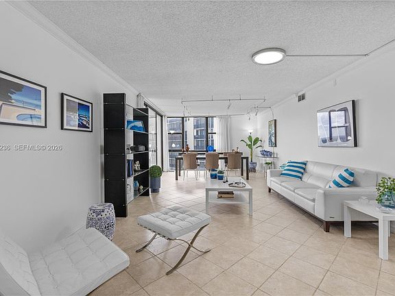 5th image of 20379 W Country Club Dr APT 2039