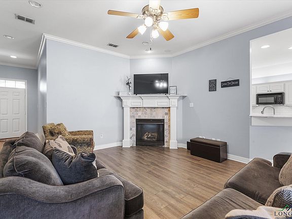 2nd image of 1703 Valley Brook Ln
