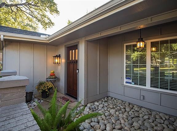 5th image of 7700 Noneman Dr