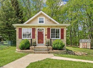 33 Mendes St, Denville, NJ 07834
