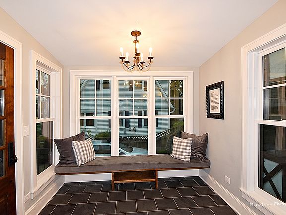4th image of 122 Campbell St