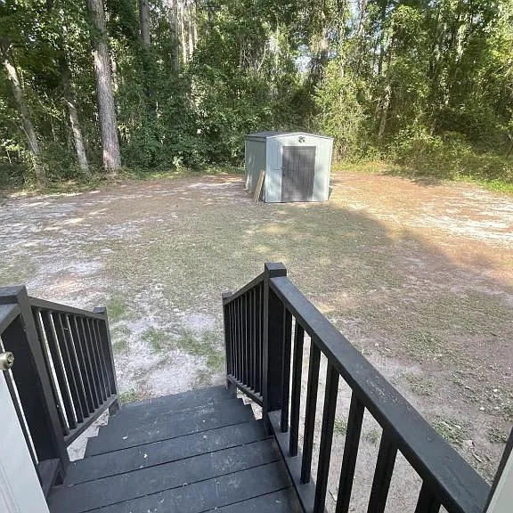971 Ravenwood Dr — Photo 2