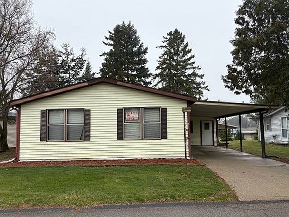 2nd image of 2816 Skylark St