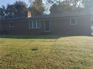1182 Rosebud Rd, Walnut Cove, NC 27052