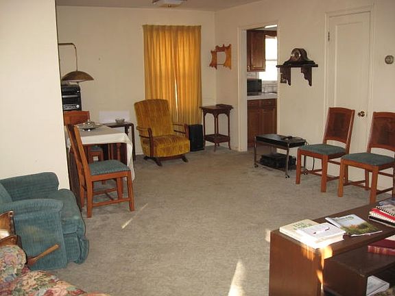 2nd image of 322 N Pine St
