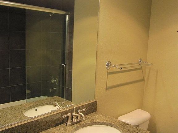 2.5 Baths