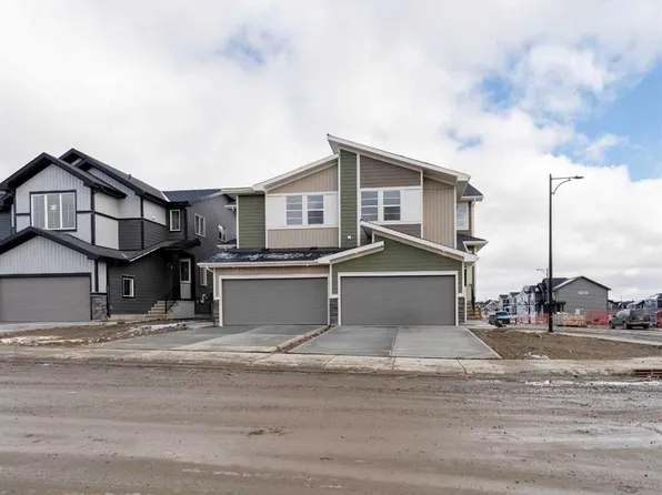 99 W Waterford Mews, Chestermere, AB T1X 3B7