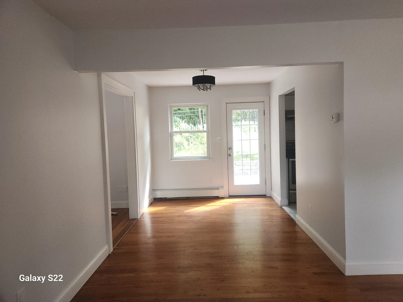 2 bed, 1.5 bath, 1000 sqft, $3,000 — Photo 3