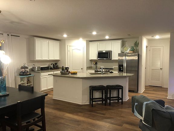 Open greatroom plan