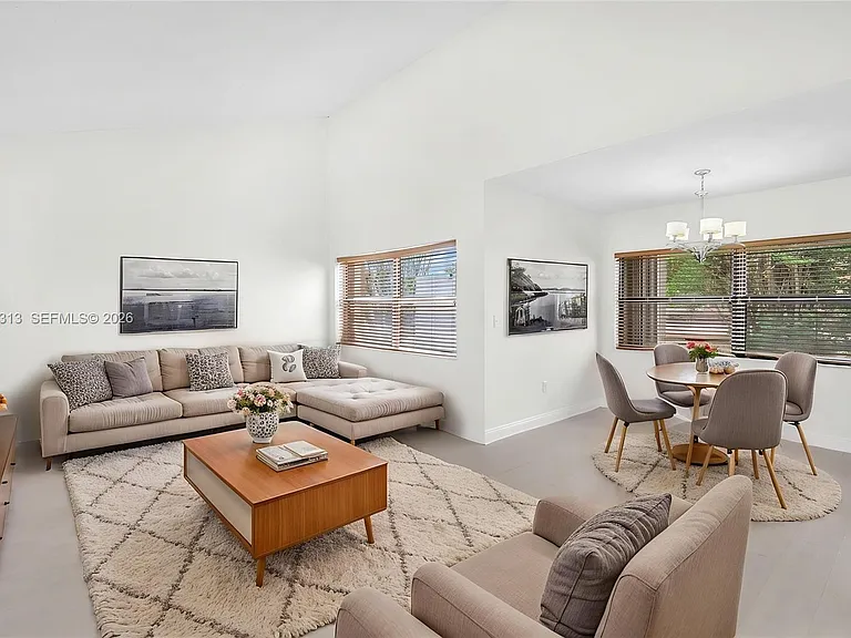 685 W Park Dr #206-11 — Photo 5